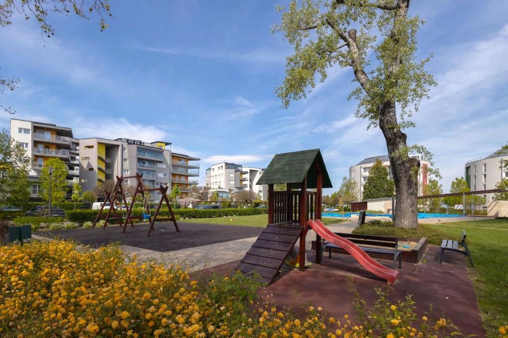 Ferienwohnung Admiral Pearl Siófok Exterior foto