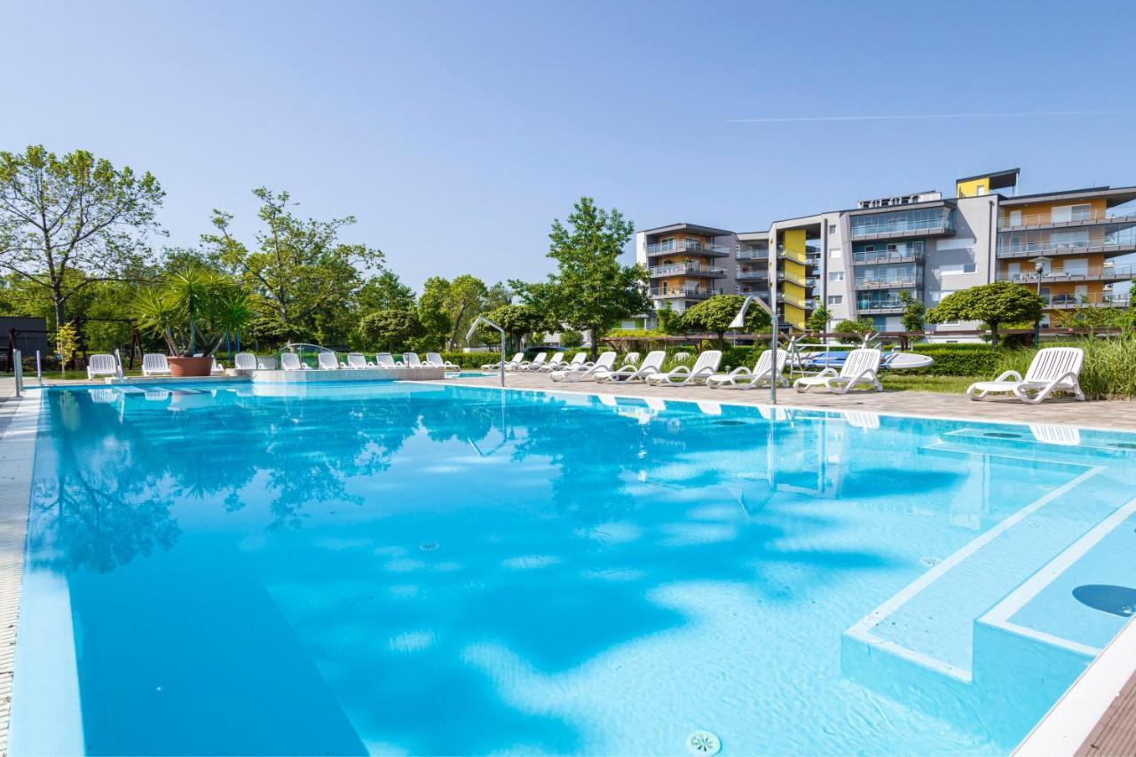 Ferienwohnung Admiral Pearl Siófok Exterior foto