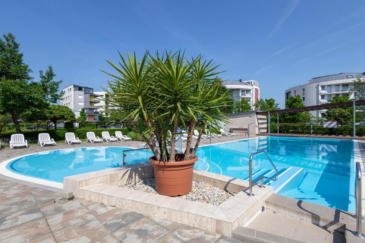 Ferienwohnung Admiral Pearl Siófok Exterior foto